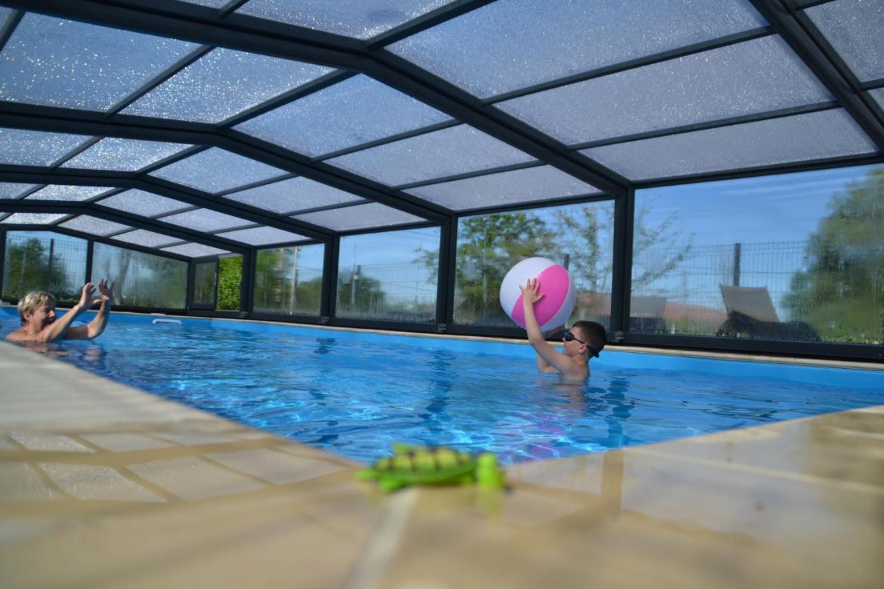 Alaguyauder Le Kota Bed & Breakfast Chatillon-sur-Broue Exterior photo